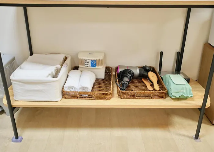 몽마르뜨 숭인 24시 셀프 체크인 3룸 퀸4 최대8인 얼음정수기 비데 종로 동묘역 명동 동대문 가족 단체 서울특별시